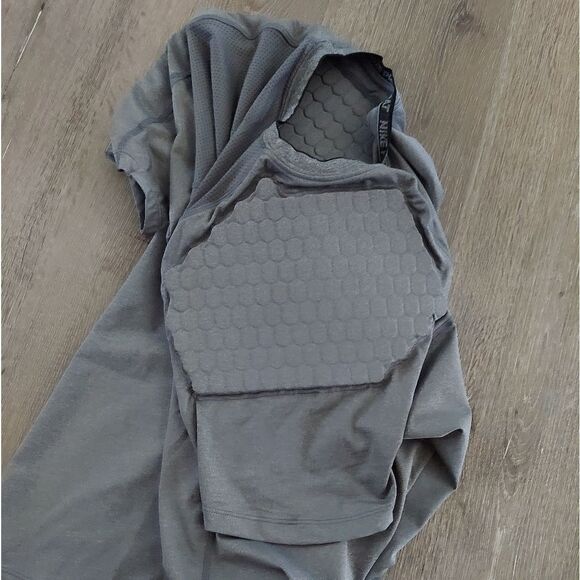 Nike Pro Combat Dri-Fit Compression Padded Shirt Size XL 373113-021 - Picture 5 of 8